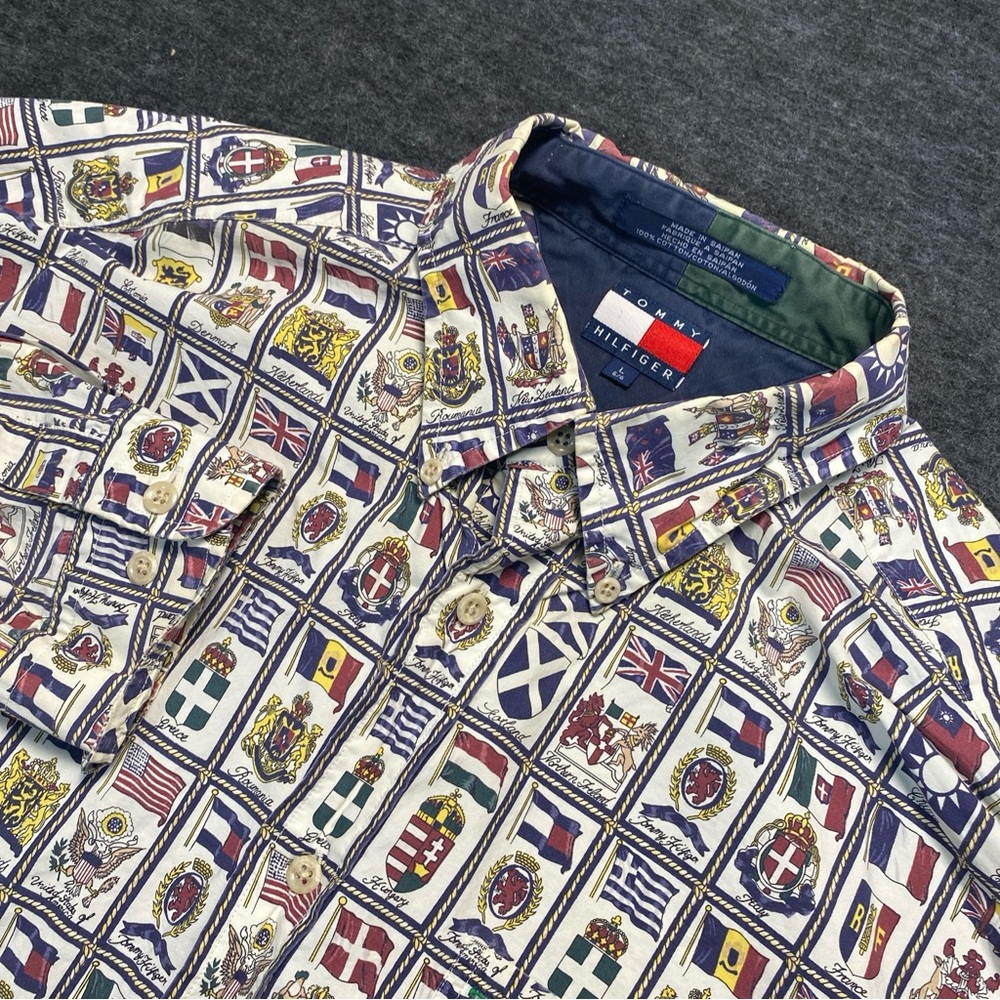 VTG 90s Tommy Hilfiger Crest Flag Emblems Shirt Size Large Long Sleeve Button Up